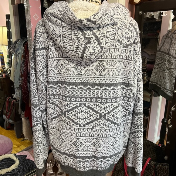 PJ Salvage hooded sweater - Picture 5 of 10